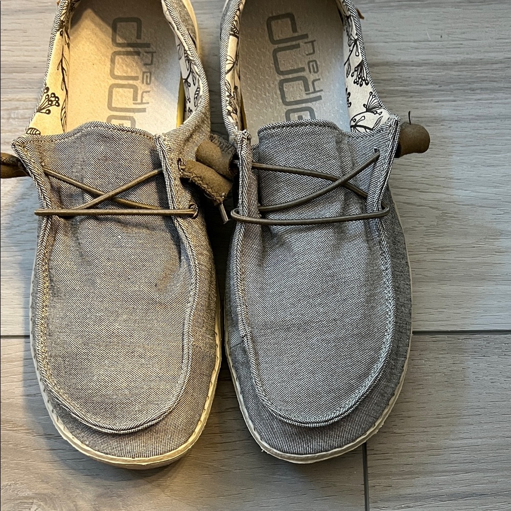 Hey Dude womens Light Gray Loafers